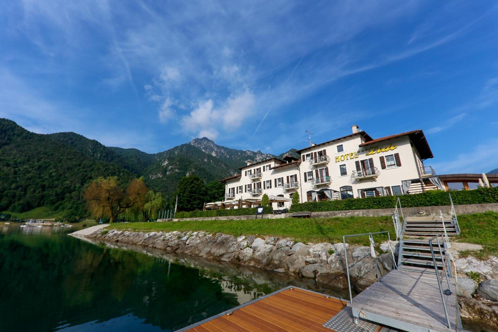 Hotel Lido П'єве-ді-Ледро Екстер'єр фото